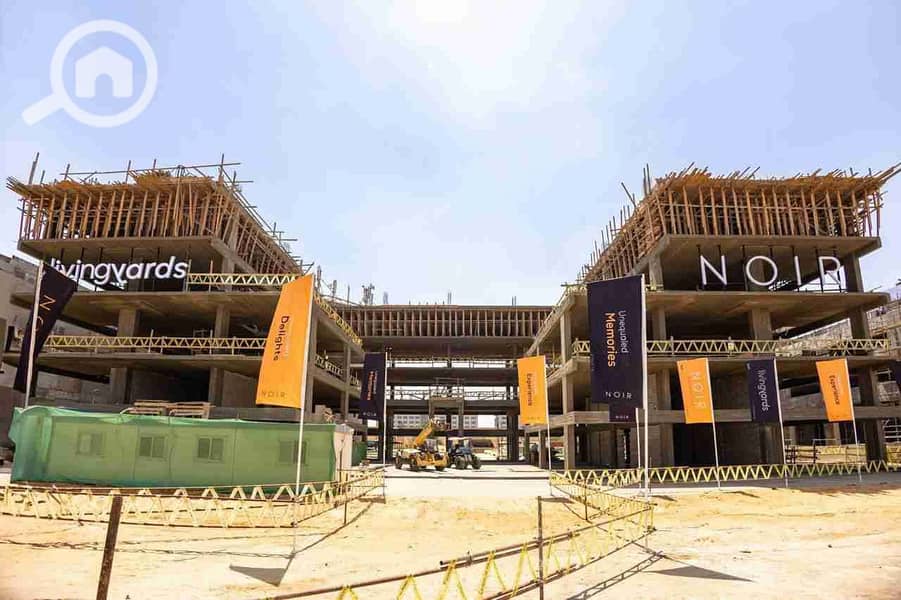 1000971745. jpg 1000971745. jpg