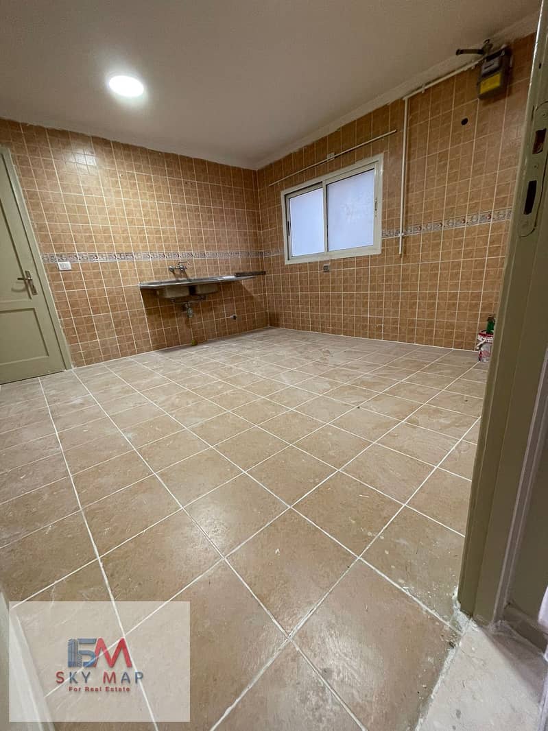 10 8ac35380-f1ea-4c36-b44b-668c5ba2b798. jpg