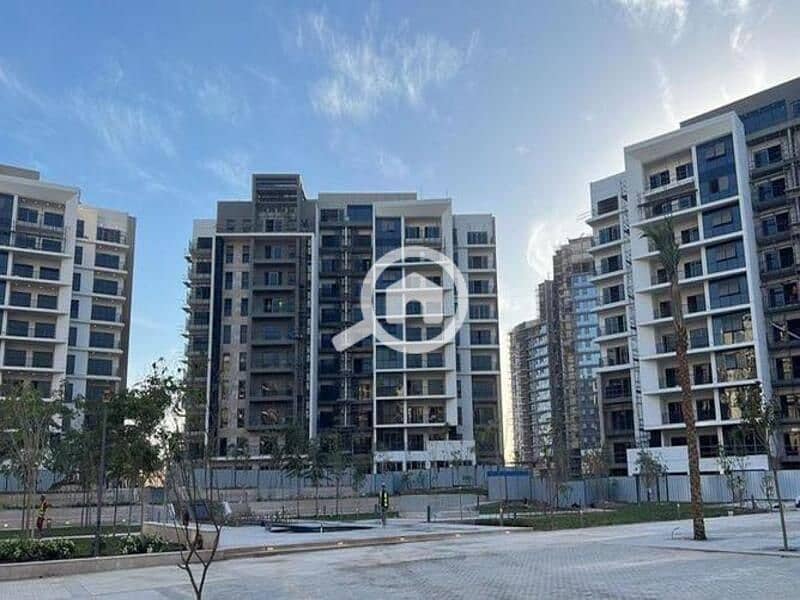 24 d3469c45-a72f-4ae1-8599-e6068491aabf. jpg