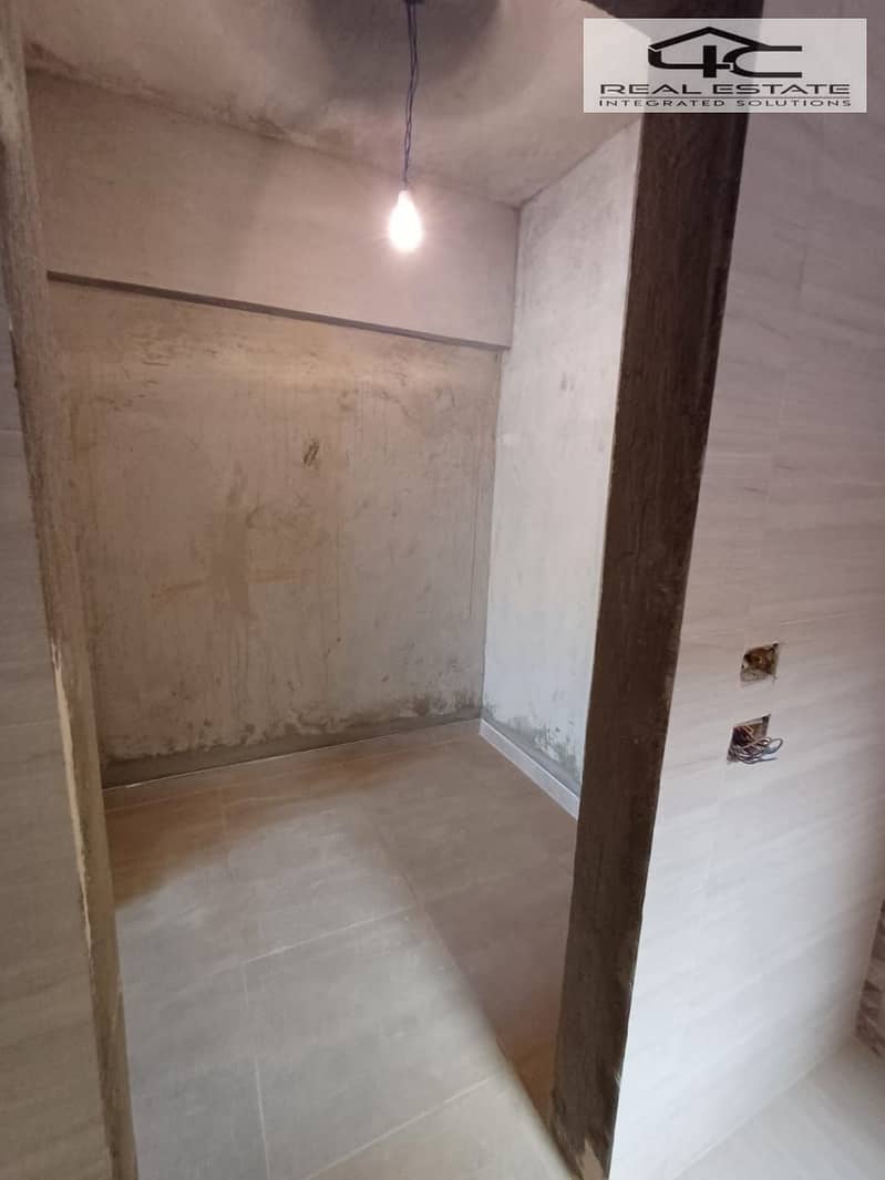 7 WhatsApp Image 2025-11-06 at 00.41. 06. jpeg