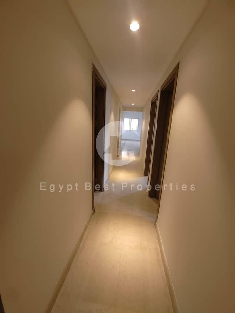 2 0aef6bcc-88f8-44be-9fdb-10511d40cd1e. jpeg