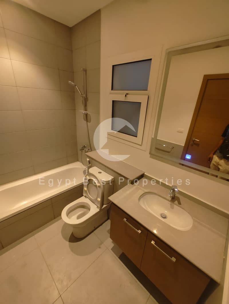 3 02a783f3-b02f-4098-b875-d3045222aaa2. jpeg