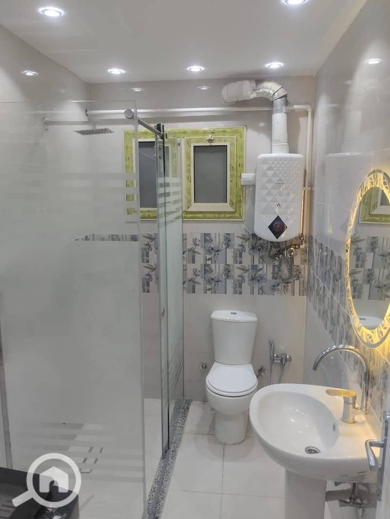 7 3e3e4775-3e6a-4741-bc66-cefeca6f6f2b. jpeg