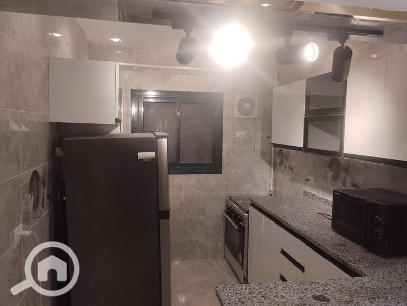 12 0d863e43-a13a-4908-9d0a-45af52447a58. jpeg