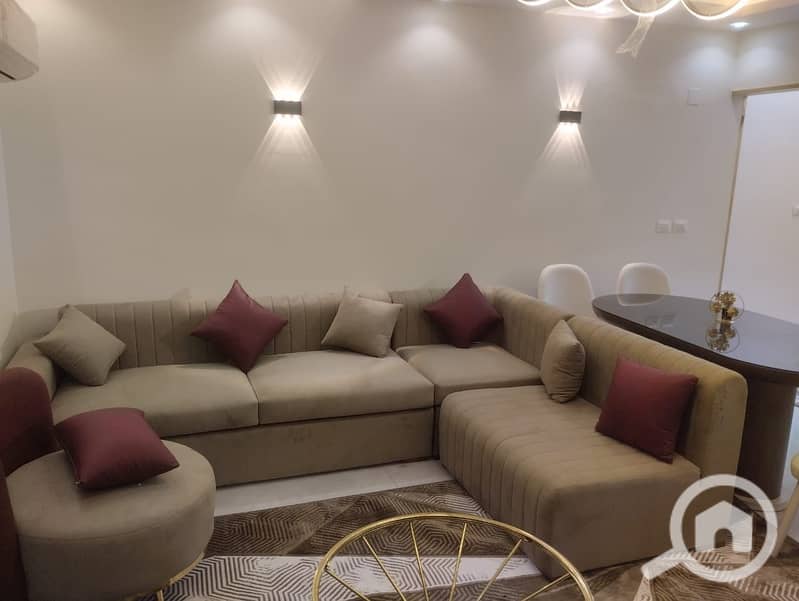 18 e67dc9ff-ae5e-4b59-bd68-2059c9d354ed. jpeg