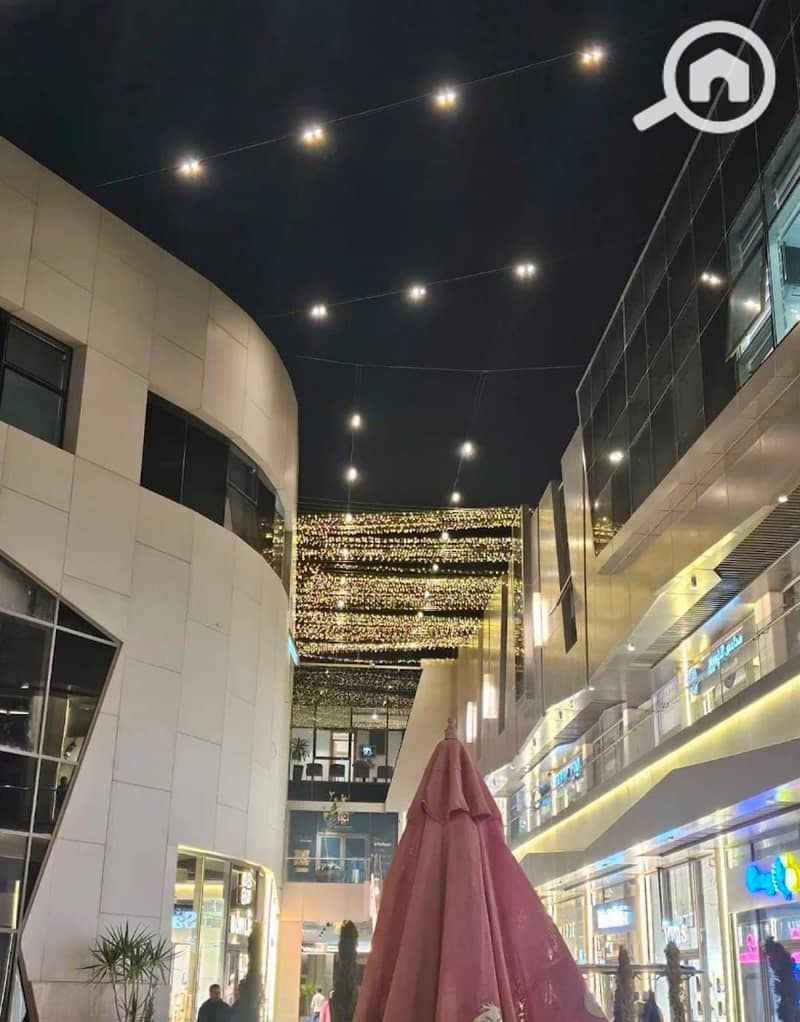 2 4a8b494c-420a-469a-8000-9712edbd145e. jpg