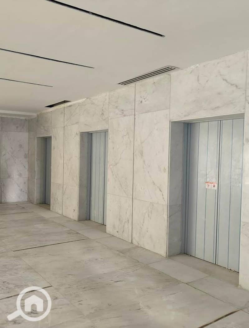 4 0e113874-5785-41d5-946b-804f15062c0f. jpg