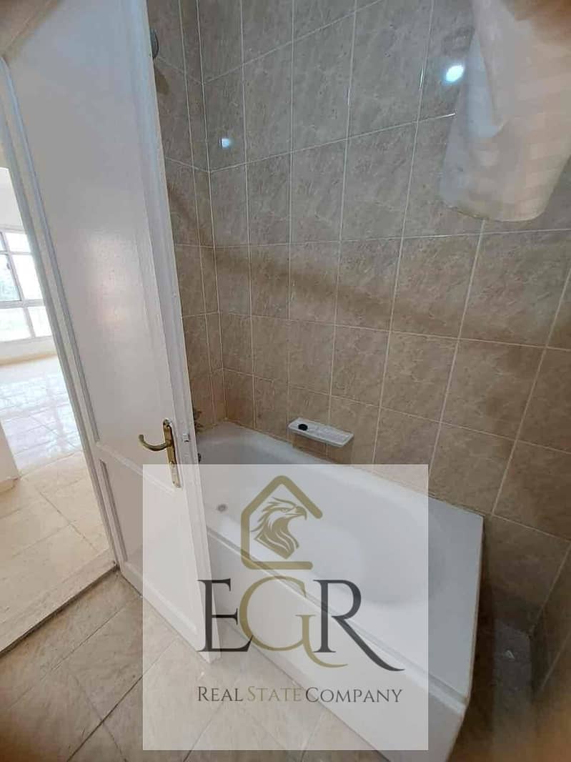 4 3fb24d6d-32bb-43a1-98f7-54e9949e2067. jpg