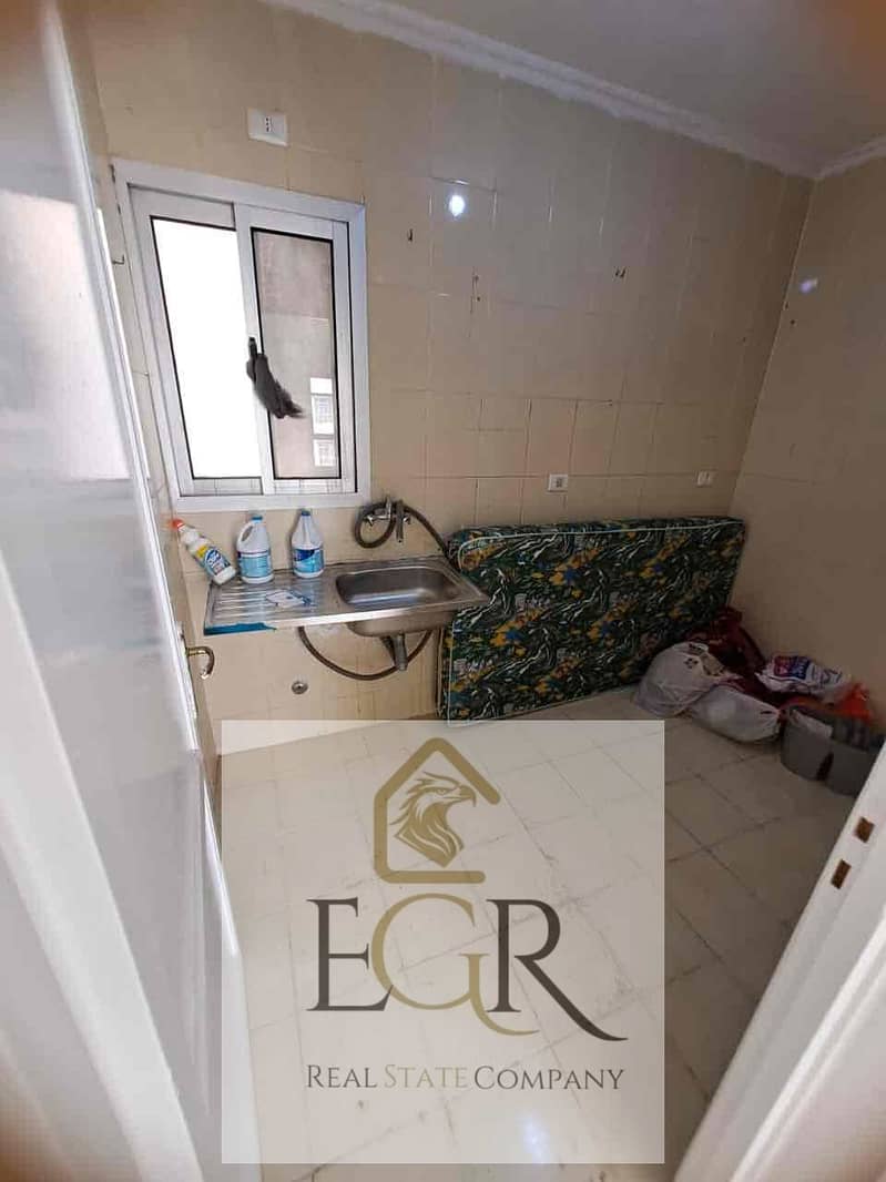 8 b8c8792c-fc40-4e63-ae22-441c71bd90fb. jpg