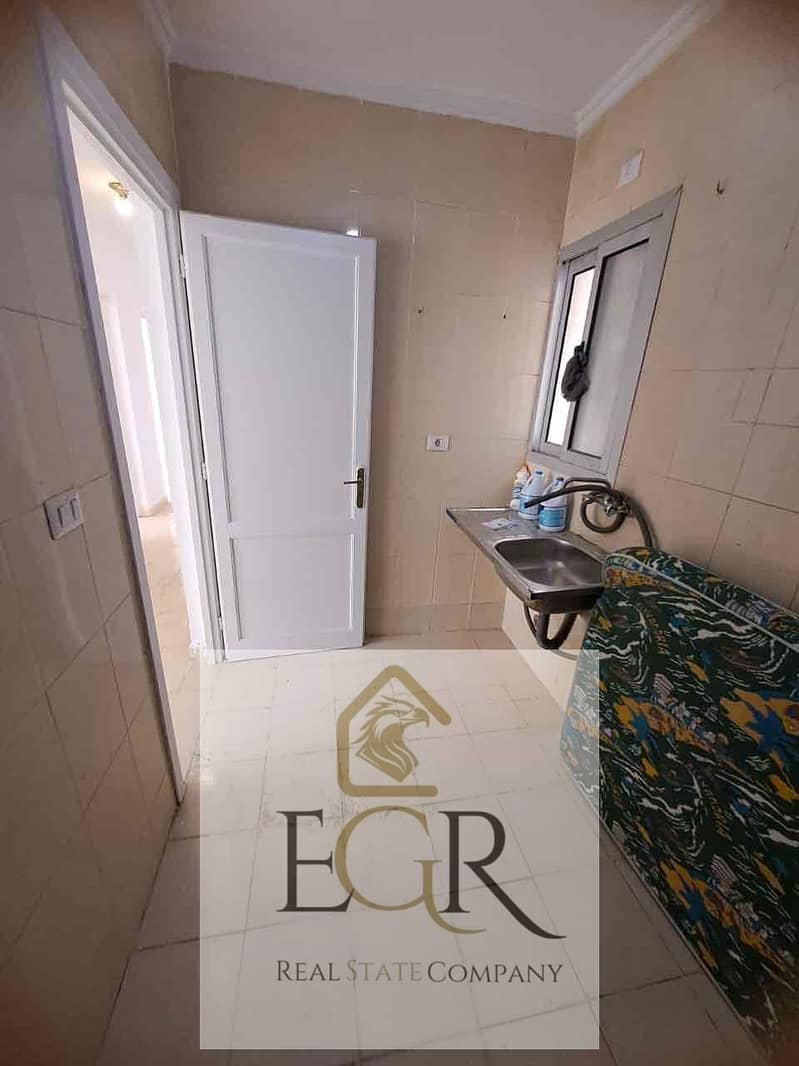 12 1954a966-e8be-4a5d-952e-a835ccb88c15. jpg