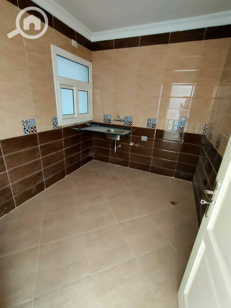 5 cbdb7ab3-272d-49f6-a607-b0b4cffeaa46. jpg