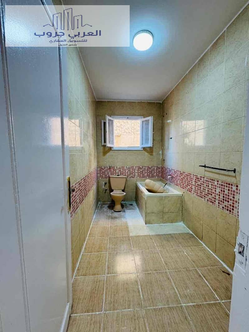 5 640fd2eb-d114-43f2-a06a-3caa17dd0809. jpg