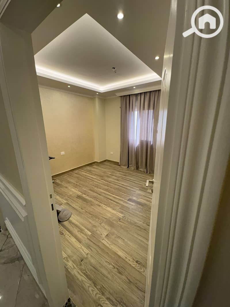 10 a2ac7603-ccb5-4849-8576-8ba28d2534d0. jpeg