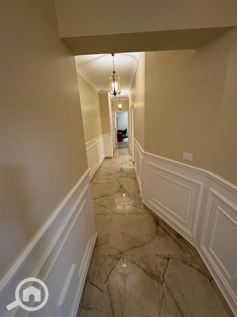 12 774704a8-c7a4-4d66-9893-4ea23afefffa. jpeg