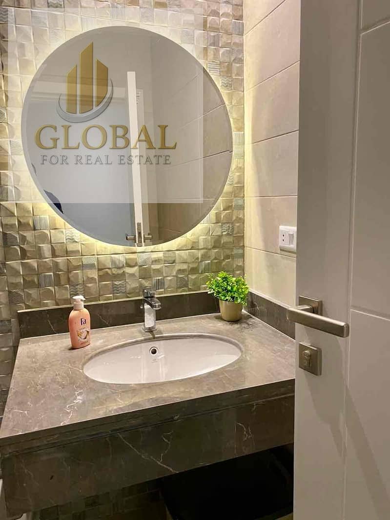 6 789f35f3-9a8e-4dfe-94bd-879a04793e8b. jpg