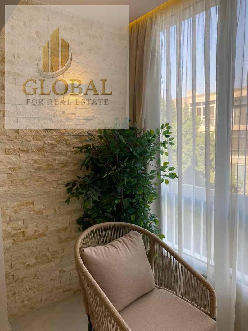 8 ca6811da-544b-4fe2-8f9b-88a351334f47. jpg