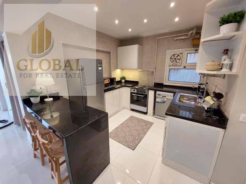 10 89832d3d-0e3c-42d3-a131-e9ad72c5f628. jpg