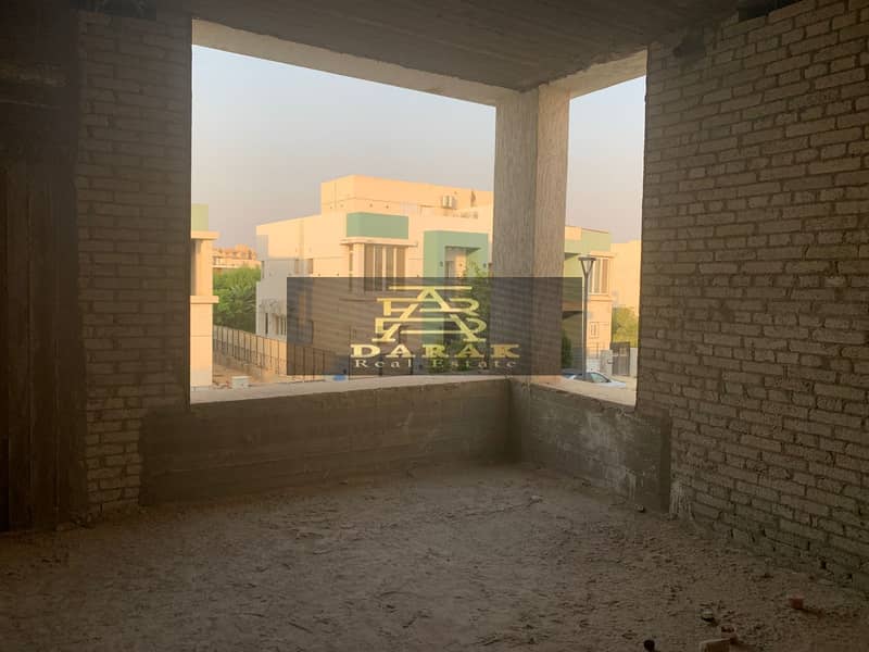 4 18ad2a49-8c3e-4886-b3c2-4090b68fe0d4. jpeg