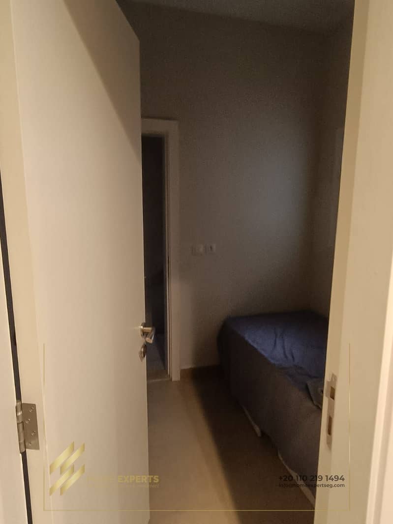 16 d792ae72-afb7-47f8-b52c-a7d9c124dd91. jpg