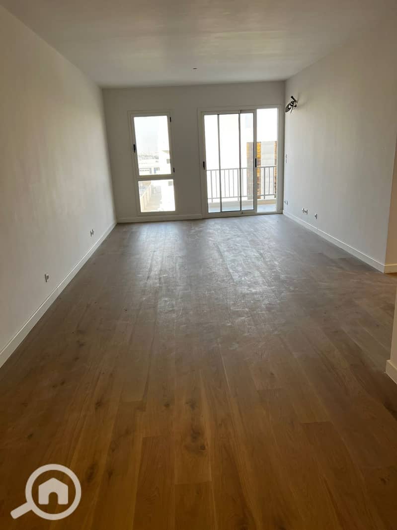 3 843567a9-7f4d-4edf-851c-028082ca4f63. jpeg