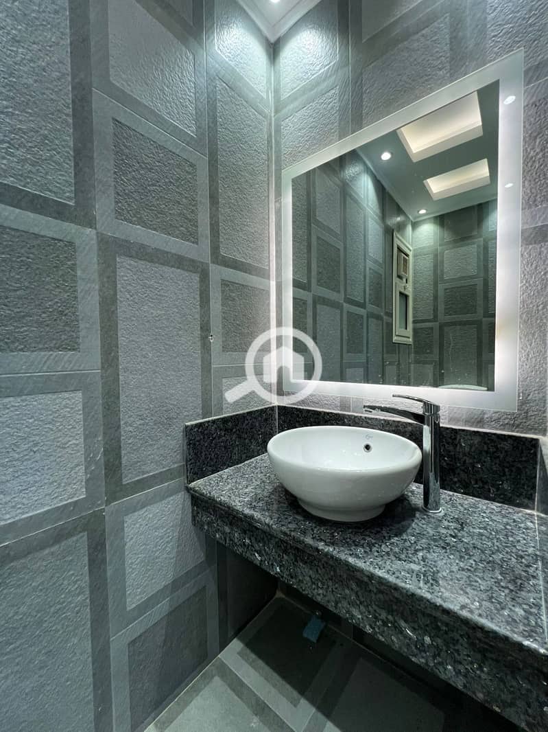 11 WhatsApp Image 2025-11-06 at 10.23. 34 AM. jpeg