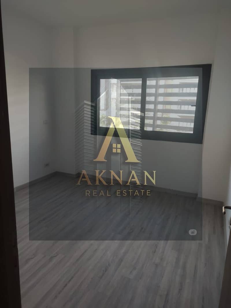 8 WhatsApp Image 2025-10-23 at 16.52. 25 (2). jpeg