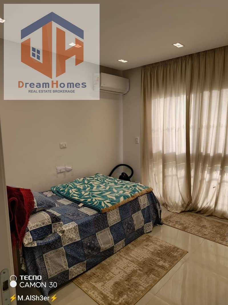 8 577017756_811089618374806_1555254356070723985_n. jpg