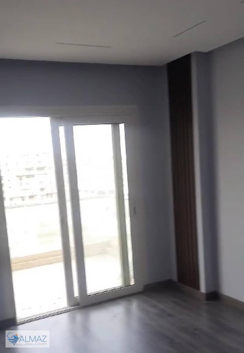 14 WhatsApp Image 2025-11-05 at 4.20. 36 PM (1). jpeg