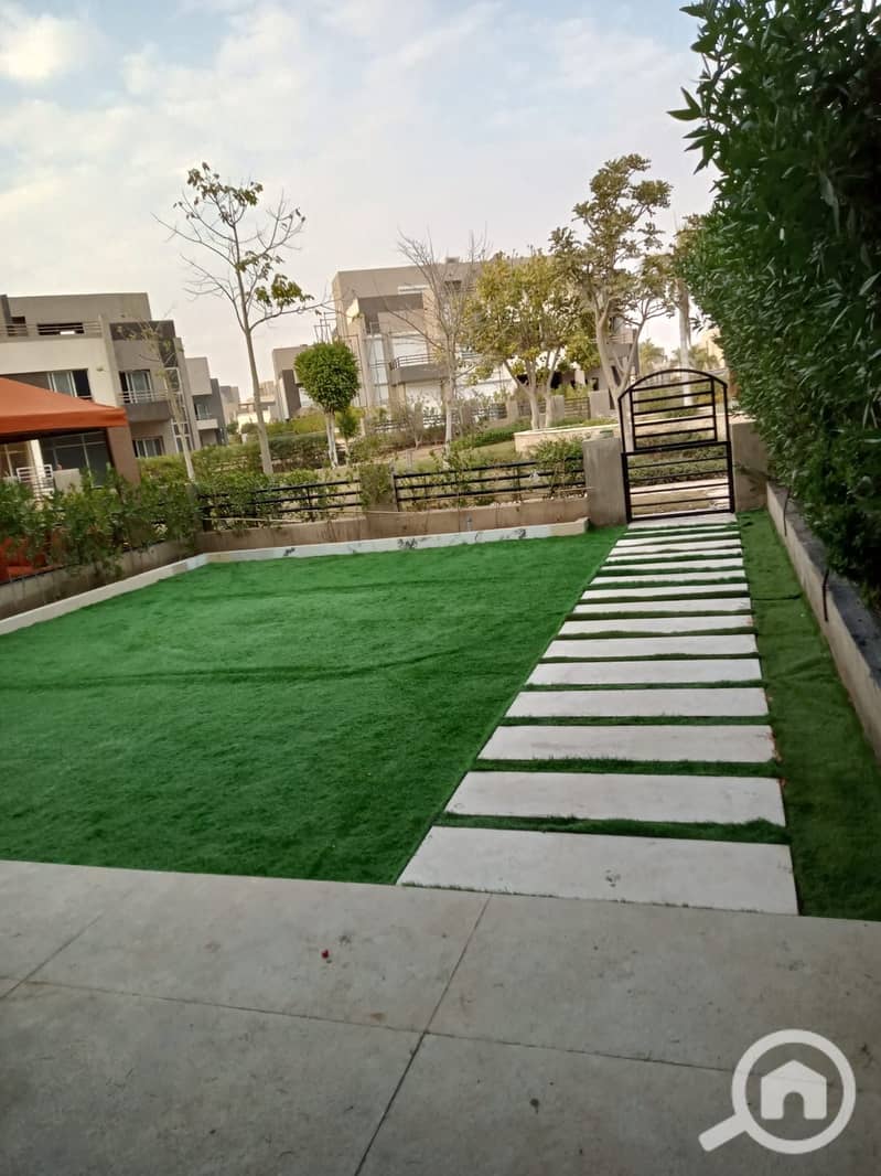 8 323ccfb6-f958-4fad-a057-71587f2a8765. jpeg