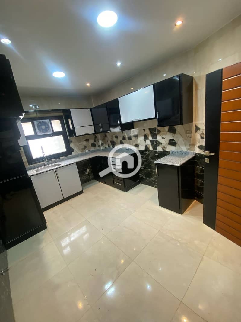 9 6ca1a584-5cec-4b58-943f-fa6c9b1e0b54. jpeg