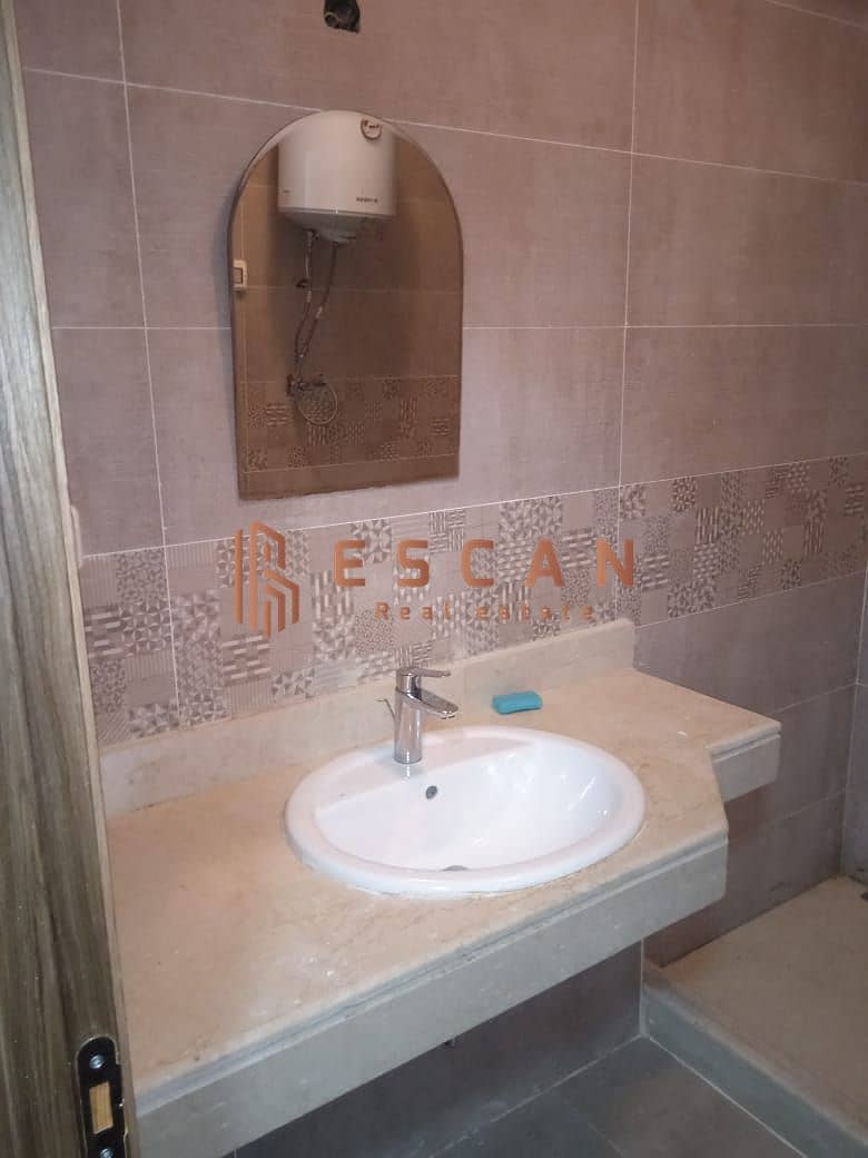 11 U258654 (13). jpg