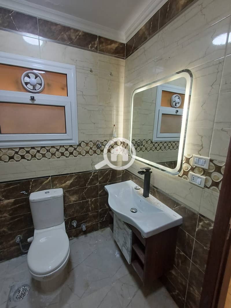 8 WhatsApp Image 2025-11-05 at 14.32. 37. jpeg