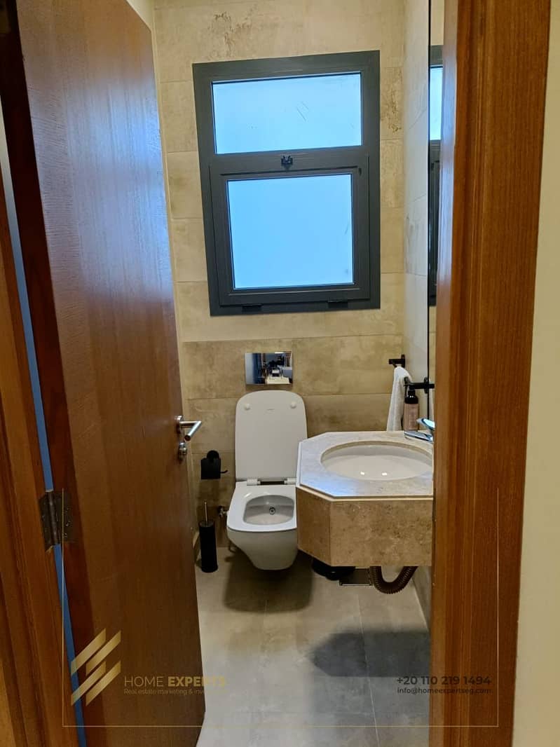 5 6f4f2b40-540a-4cff-8c22-926a2a84ca5c. jpg