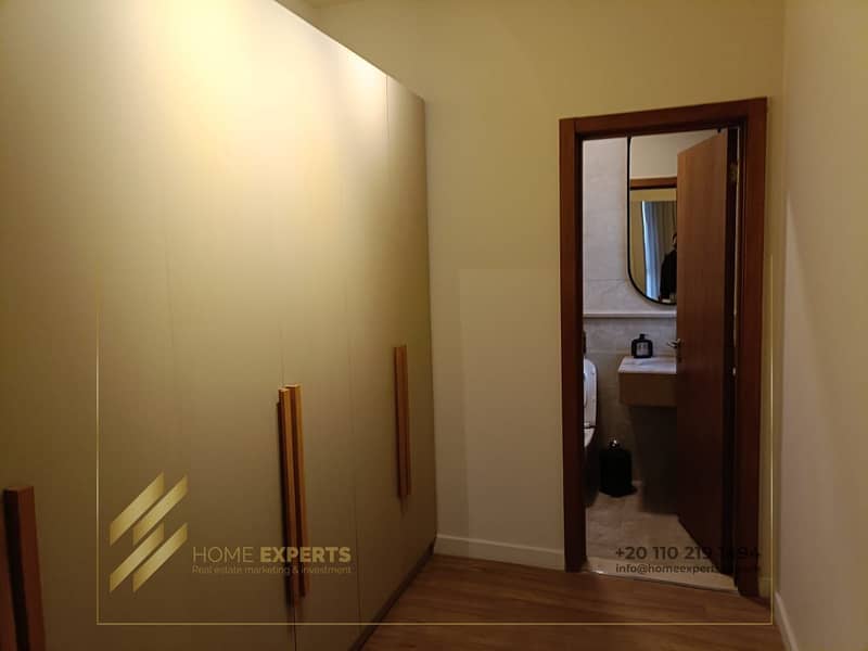 18 f55cccef-f858-4c00-b5a8-e86bd790dcb2. jpg