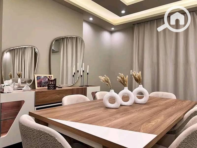 8 561391653_1088525816815406_8781780475772149965_n. jpg