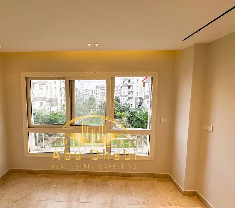 6 53dade68-92fb-4d32-b989-e70ed81a88f5. jpg