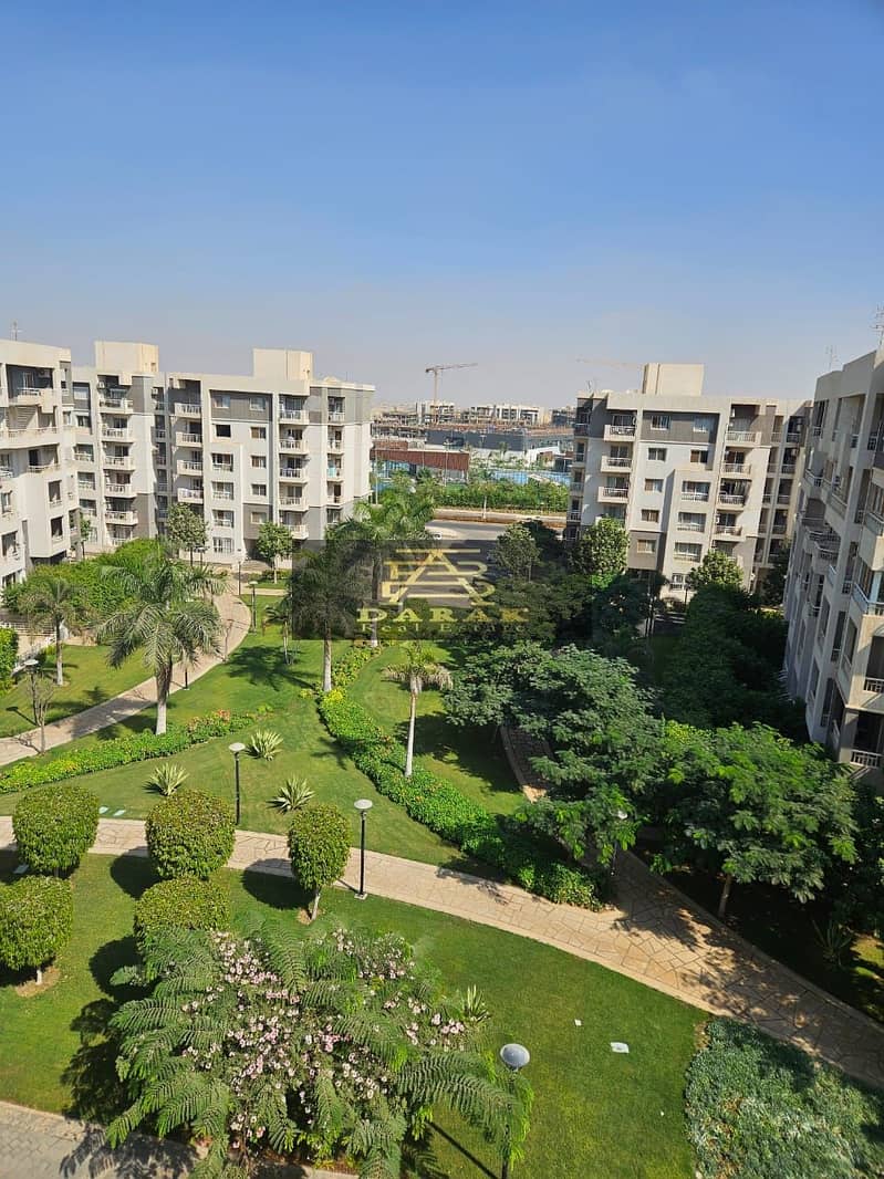 12 21644187-516a-458c-af10-28af3e292d4e. jpg