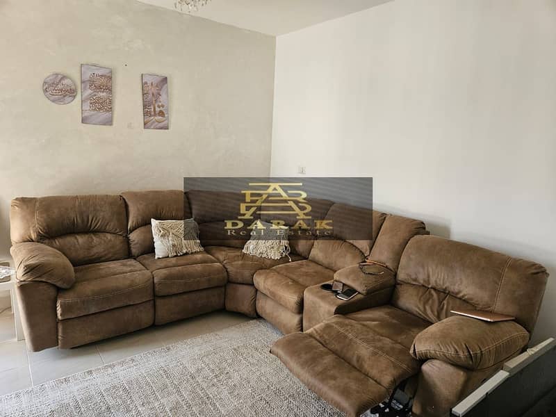 16 fc1d524b-226a-453c-b90c-a0f78fbd287c. jpg