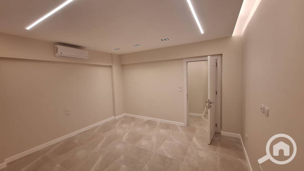 12 WhatsApp Image 2025-11-02 at 4.19. 27 PM (2). jpeg