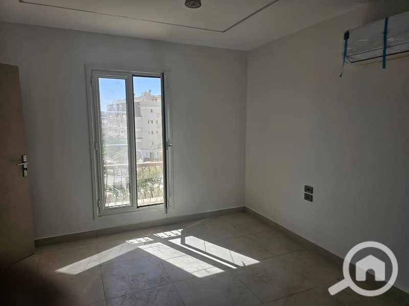 4 WhatsApp Image 2025-11-06 at 11.22. 25 AM (2). jpeg