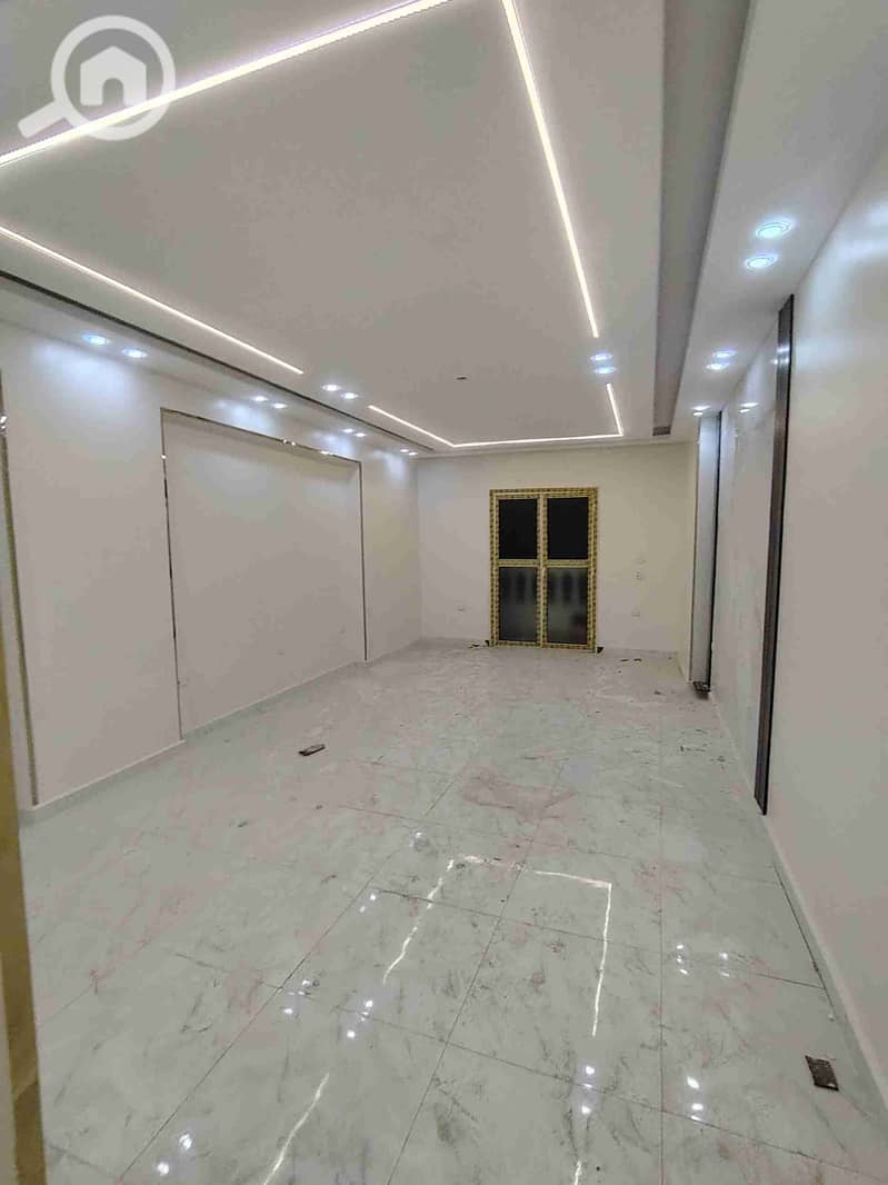 1000424326. jpg 1000424326. jpg