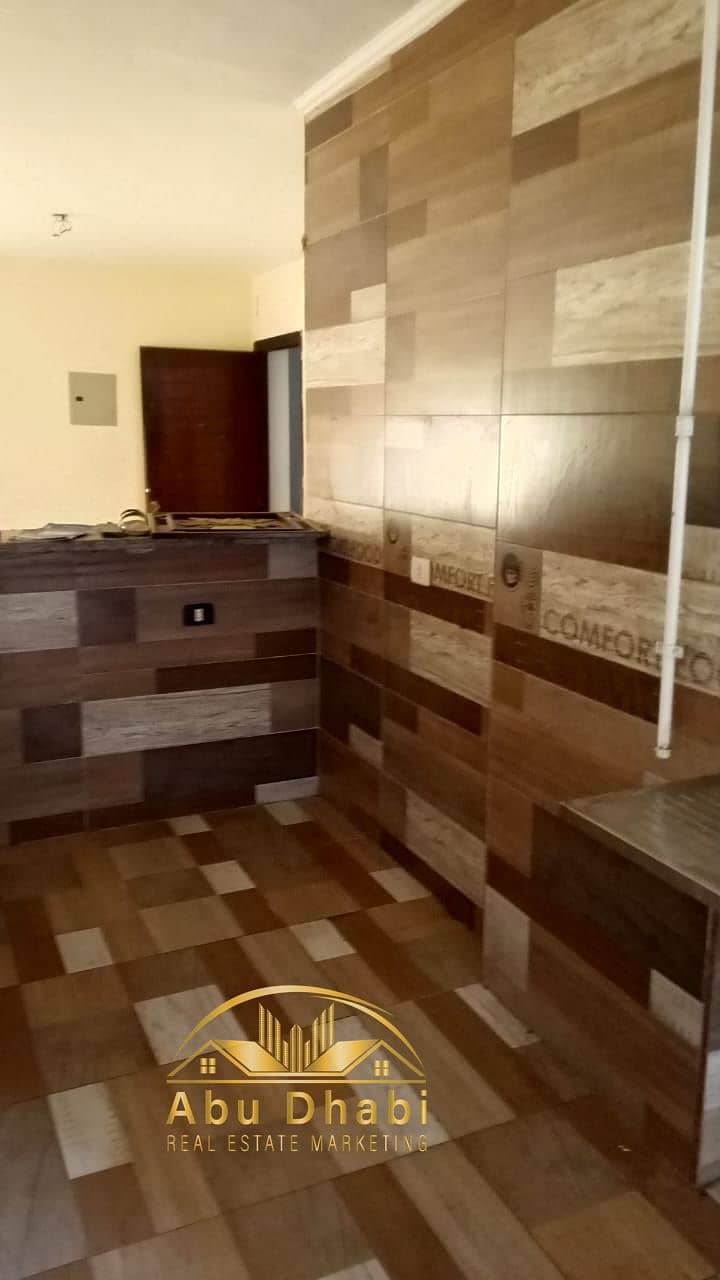 4 bb13df09-bdea-4b9b-8362-79a45595158d. jpg