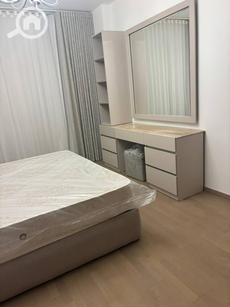 5 369e14b2-8e54-44d2-82e0-2042f39cf88e. jpg