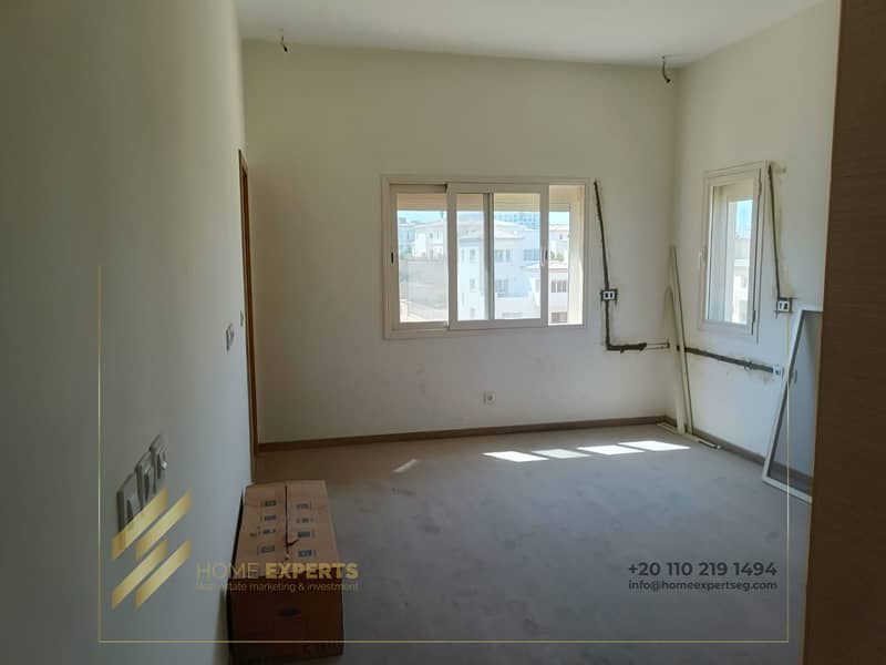 10 d5f2574e-8197-41e6-a79e-717599a05d84. jpg