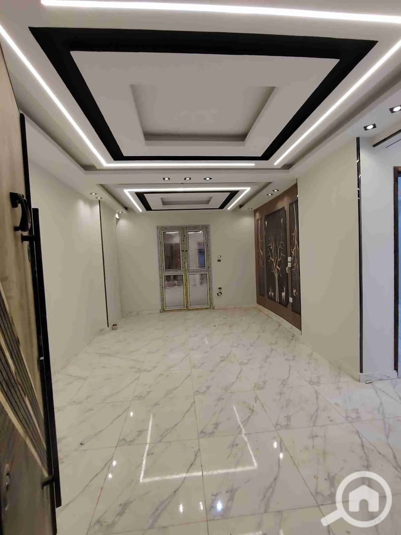 1000421957. jpg 1000421957. jpg