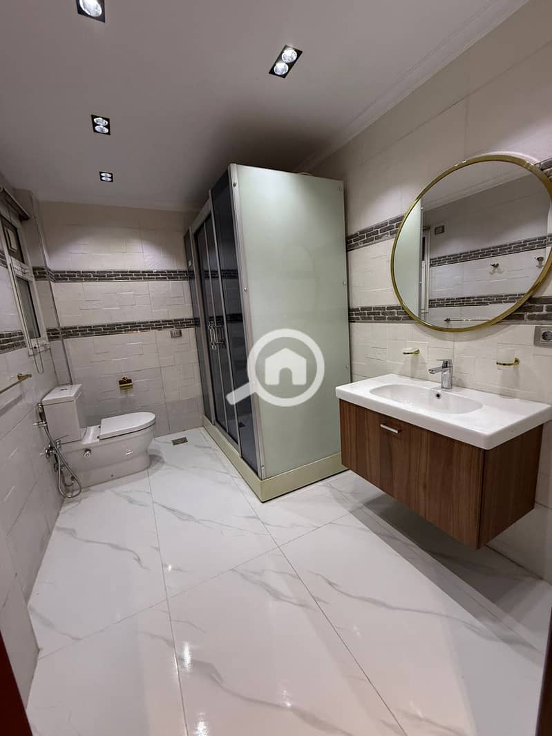 9 c2a9cb37-cfb3-4447-b82f-d957aecaa5dc. jpeg