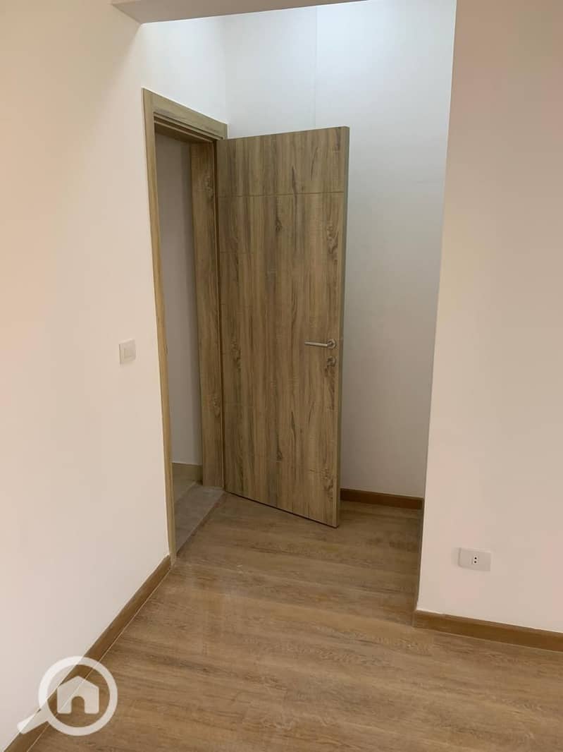 8 WhatsApp Image 2025-11-06 at 11.33. 16 AM (6). jpeg