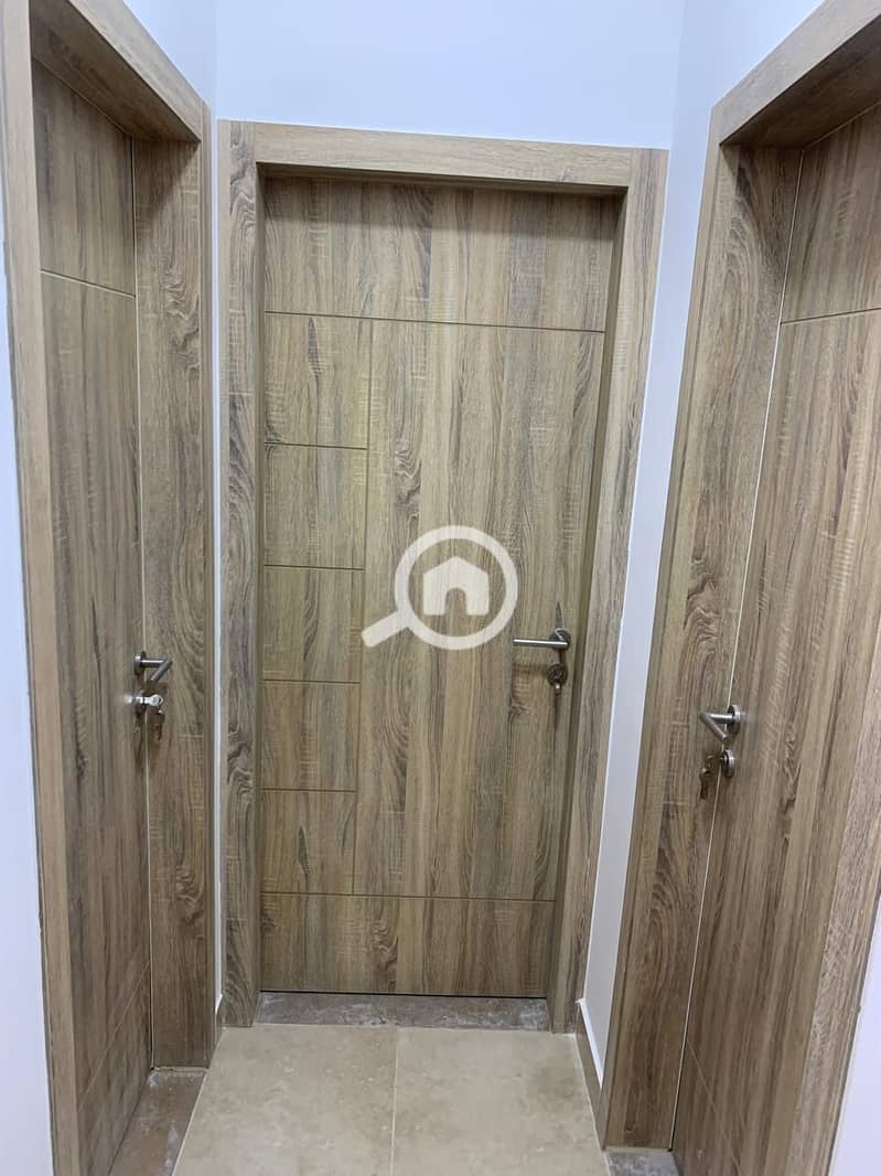 10 WhatsApp Image 2025-11-06 at 11.33. 16 AM. jpeg