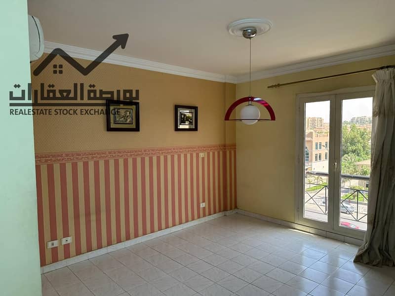 11 fe6bbc09-c2c5-46ad-a31a-588d1e45645b. jpg