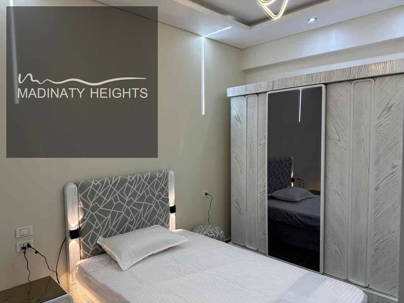 12 b22001d4-e55b-4083-8da1-225f946e1c72. jpg